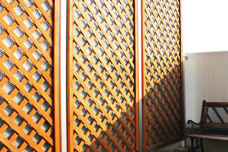 有限会社愛光工建はフェンス・ブロック塀の施工に対応しています。